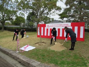 記念植樹祭　広島中央ローターアクトクラブ様　旧市民球場跡地　エゴノキ